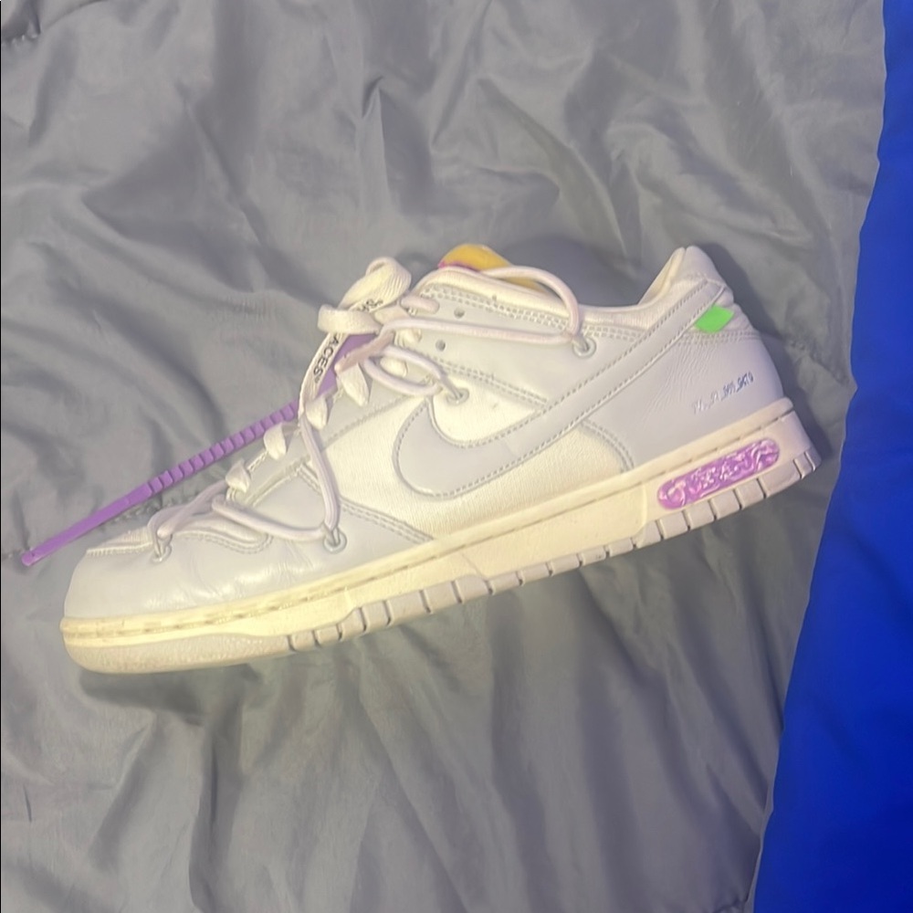 nike - offwhite x dunk low lot 03 of 50